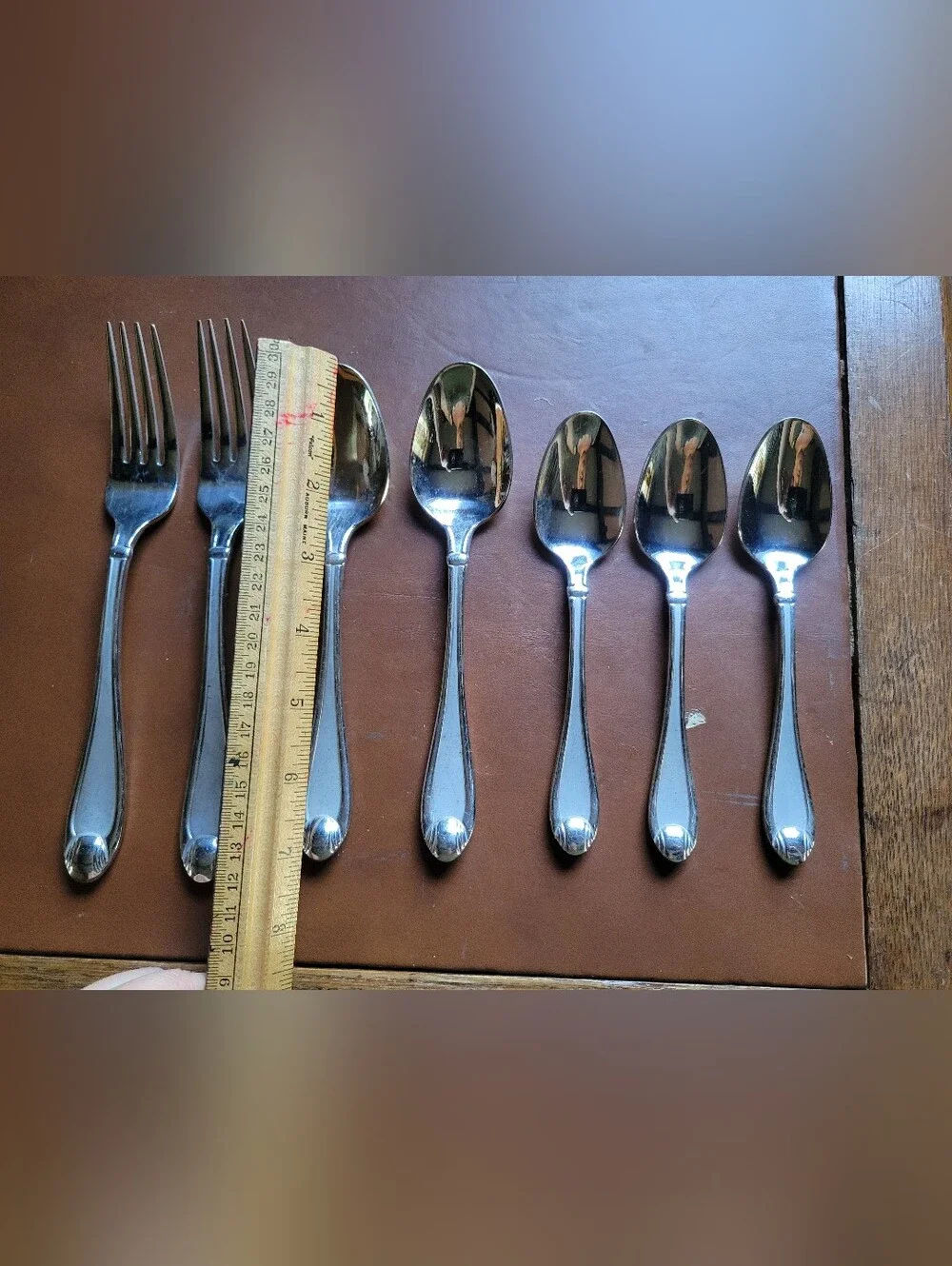 Oneida Polished Silver Stainless Flatware - Forks & Spoons Set